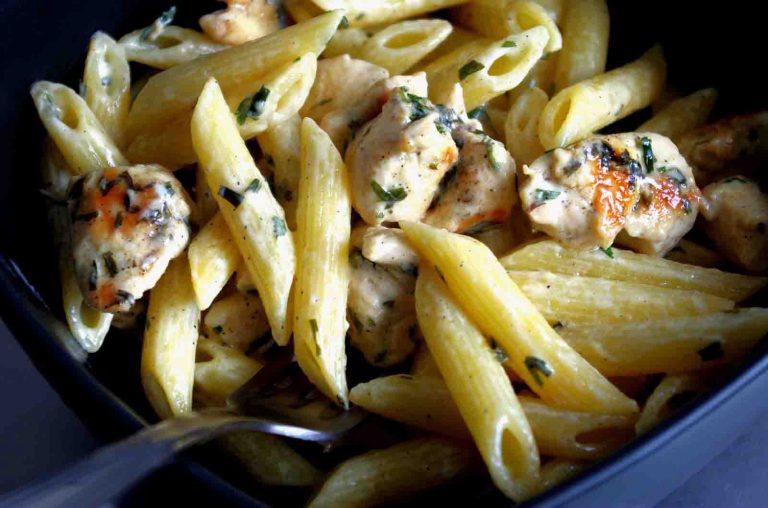 Pâtes au poulet et à la crème